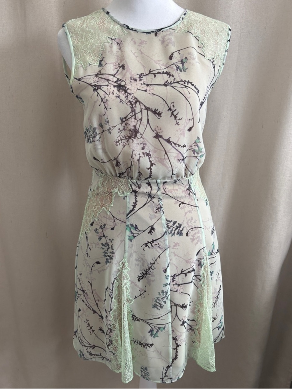 BCBG Sleeveless Mint Floral Lace-Trim Dress